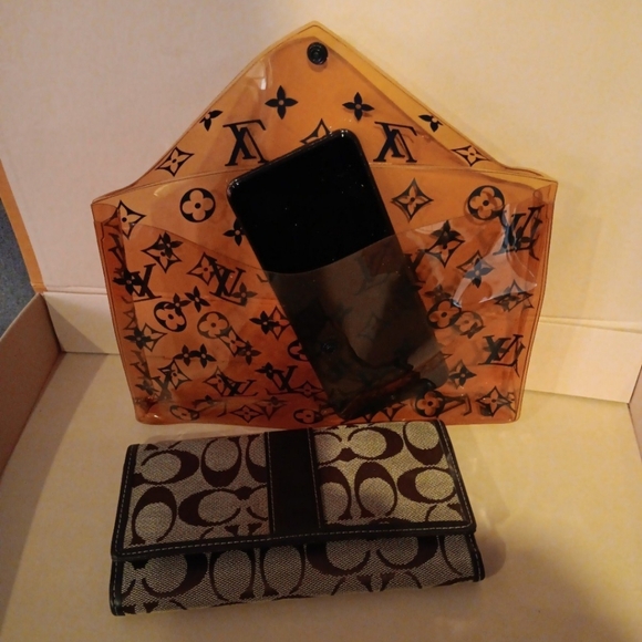 Louis Vuitton PVC Translucent Orange Monogram Envelope Pouch - Picture 10 of 13